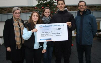 Die Realschule Waldbröl sammelte Spenden für den Wunschbaum